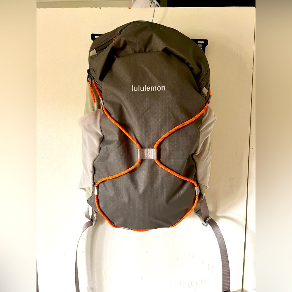 Lululemon Backpack NWT